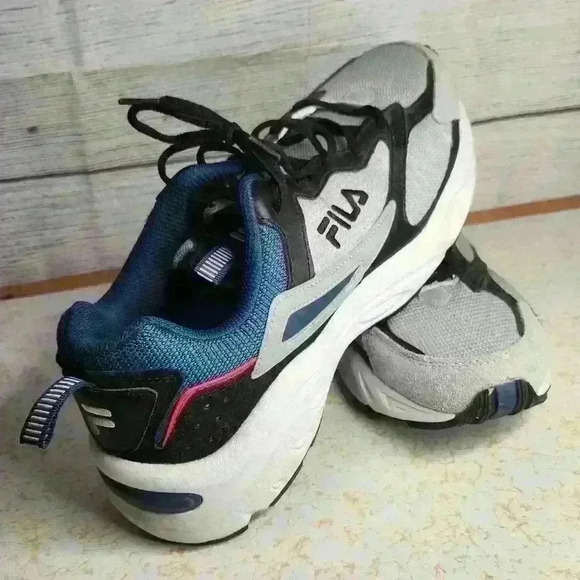 Fila Mens Running Sneakers, Size 10.5 - Picture 3 of 5